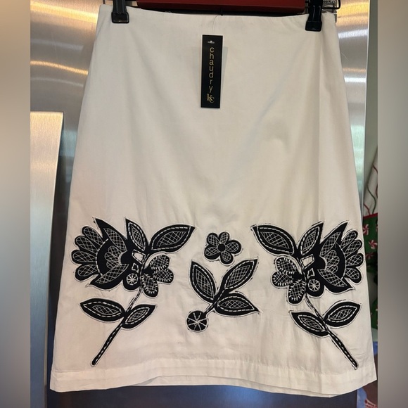 Chaudry Skirt NWT - Picture 3 of 3